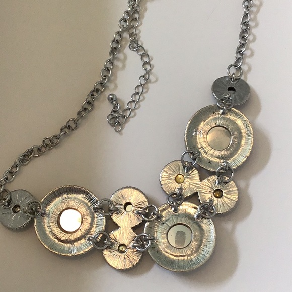 Premier Designs Chiffon Necklace - Picture 5 of 5